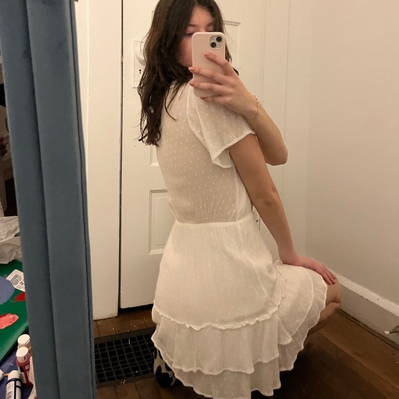 Abercrombie and Fitch White Sundress - Picture 2 of 6